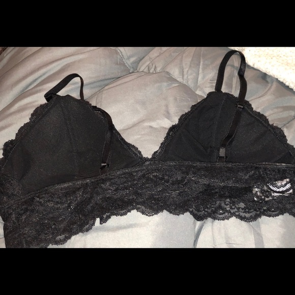 Express One Eleven lace bralette - Picture 2 of 3